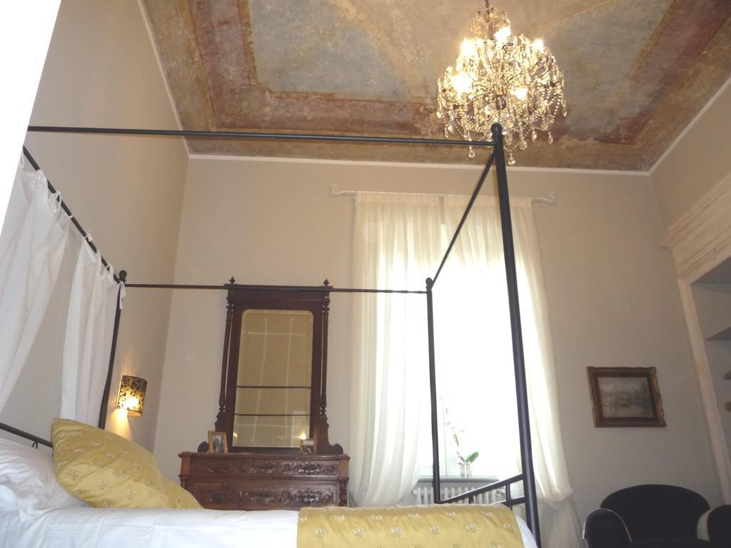 Madama Cristina Bed & Breakfast Torino Szoba fotó