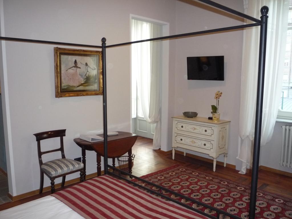 Madama Cristina Bed & Breakfast Torino Szoba fotó