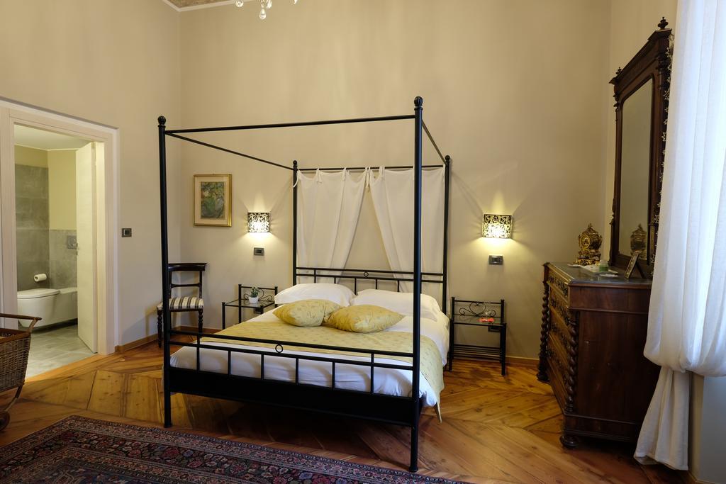Madama Cristina Bed & Breakfast Torino Kültér fotó